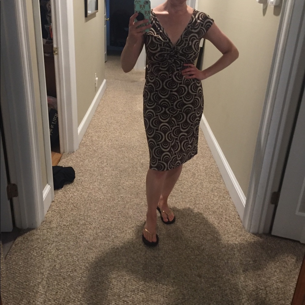 Pattern Dress - Picture 3 of 5